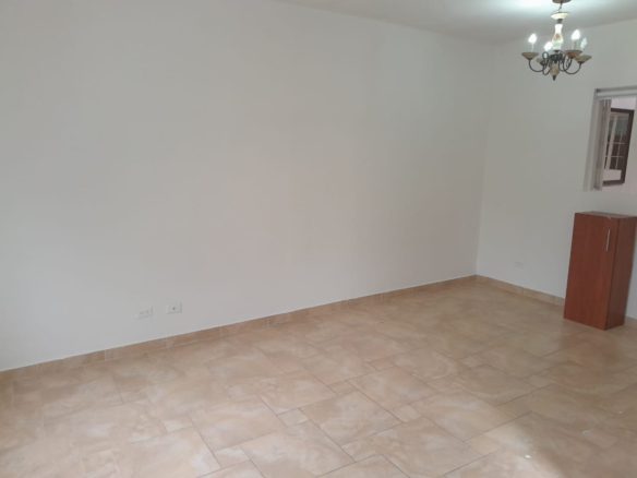 ARRIENDAN CASA CHAPINERO UN PISO BARRIO COLOMBIA