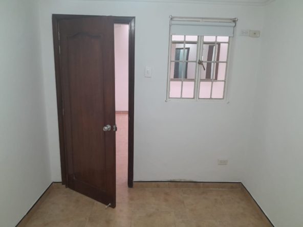 ARRIENDAN CASA CHAPINERO UN PISO BARRIO COLOMBIA