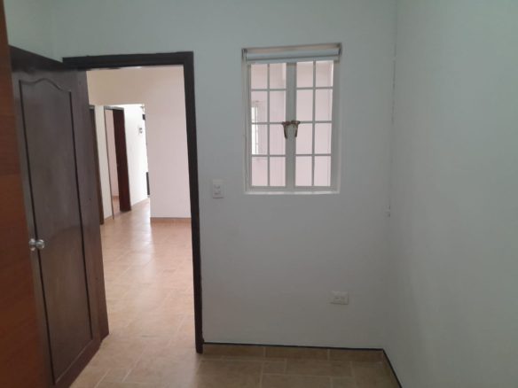 ARRIENDAN CASA CHAPINERO UN PISO BARRIO COLOMBIA