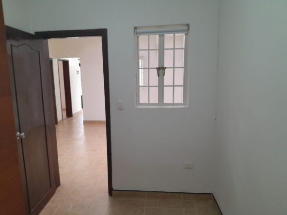ARRIENDAN CASA CHAPINERO UN PISO BARRIO COLOMBIA