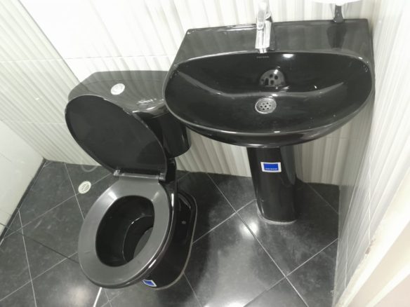ARRIENDAN CASA CHAPINERO UN PISO BARRIO COLOMBIA