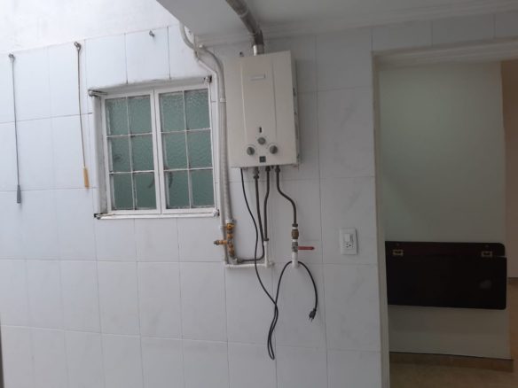 ARRIENDAN CASA CHAPINERO UN PISO BARRIO COLOMBIA